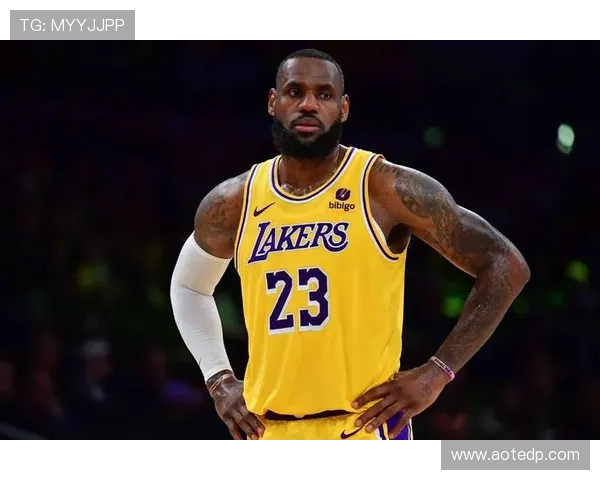 詹姆斯领衔湖人迎关键赛季联盟格局或将重新洗牌冠军争夺悬念升温